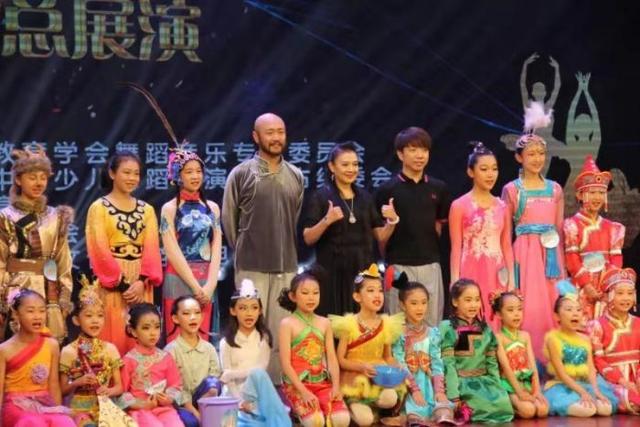 第二届草原国际舞·汇内蒙古总展演启幕